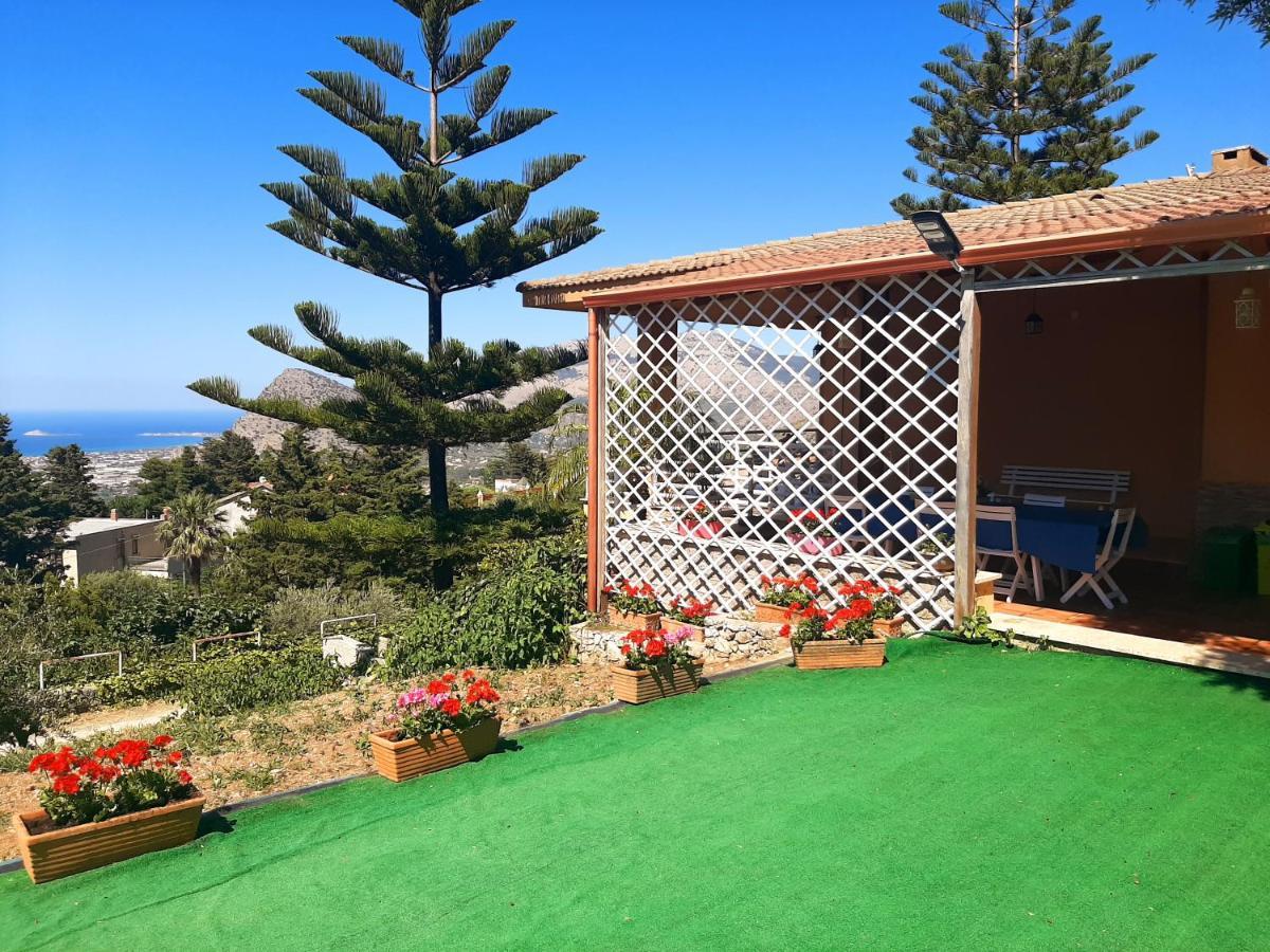 Lomarchi Holiday Home Carini Buitenkant foto