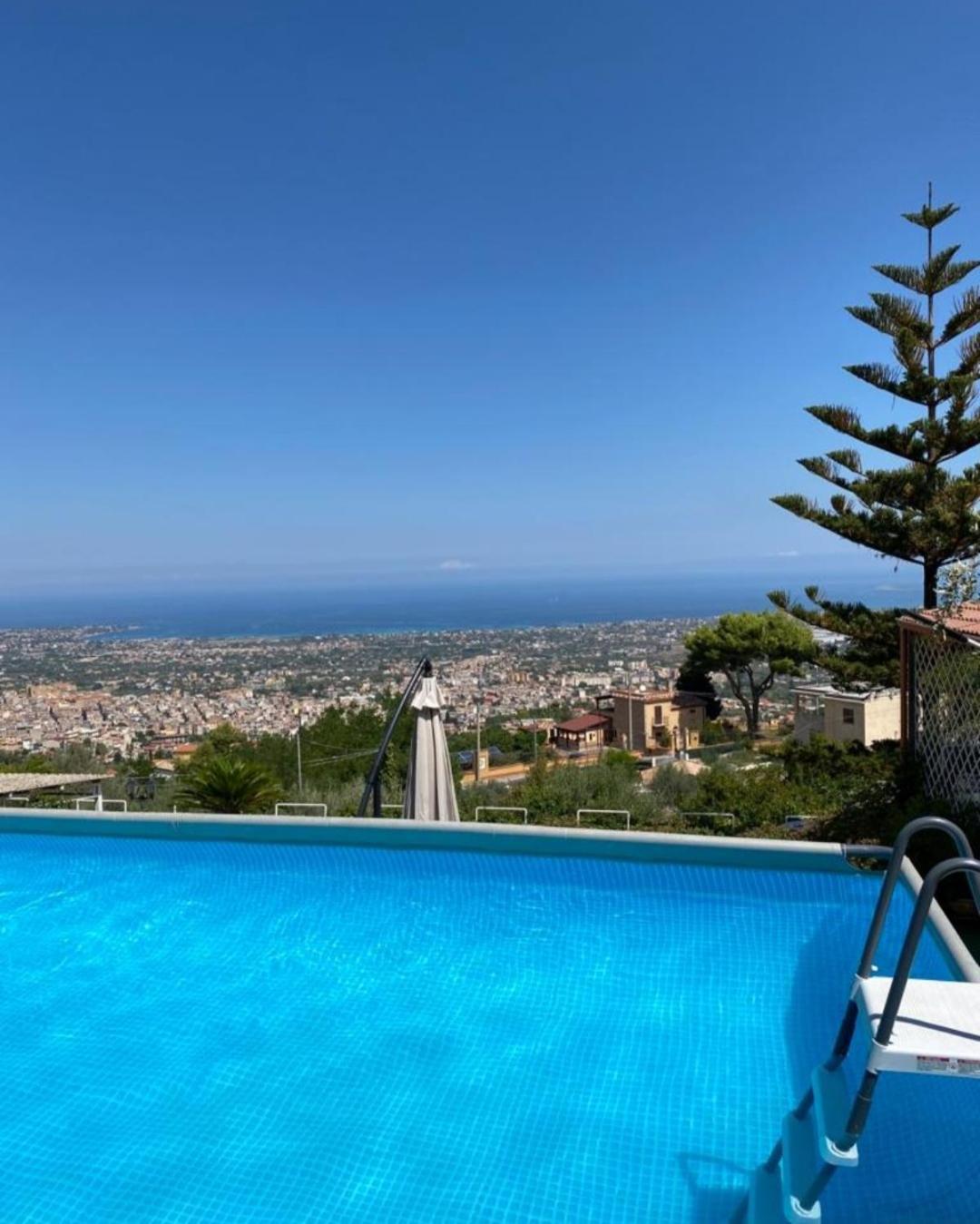 Lomarchi Holiday Home Carini Kamer foto